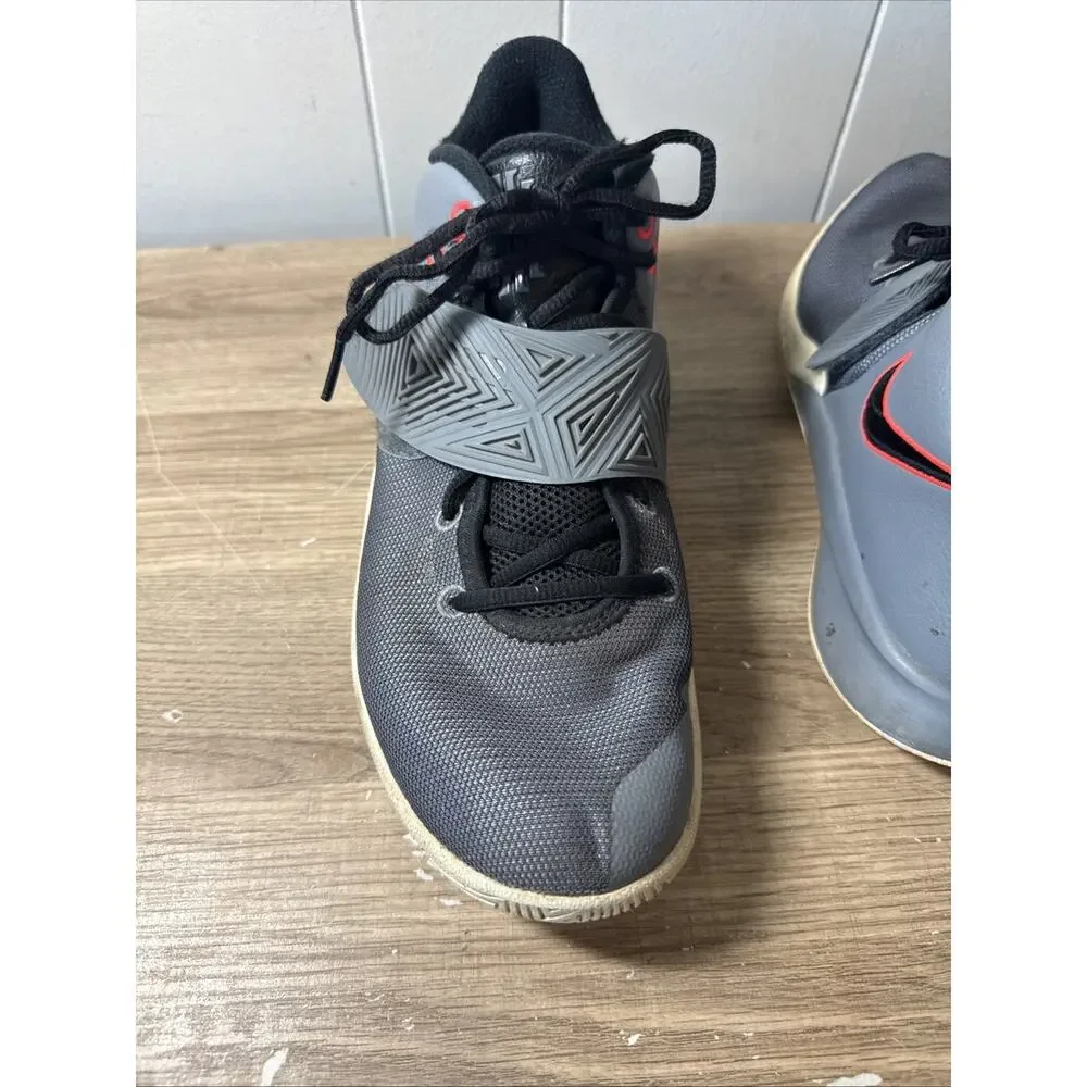 Nike Kyrie Flytrap 3 Zoom Gray Basketball Sneaker Shoes BQ3060-010 Size 9.5 D3